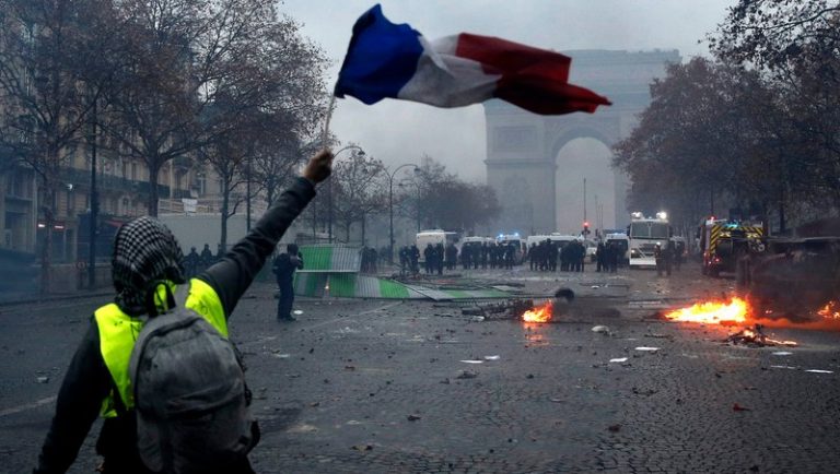 paris riots κίτρινα γιλεκα
