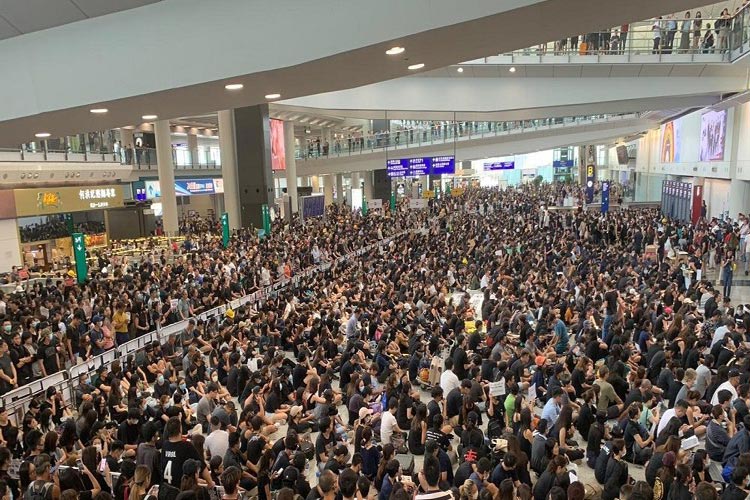 αεροδρόμιο Χονγκ Κονγκ - διαμαρτυρία