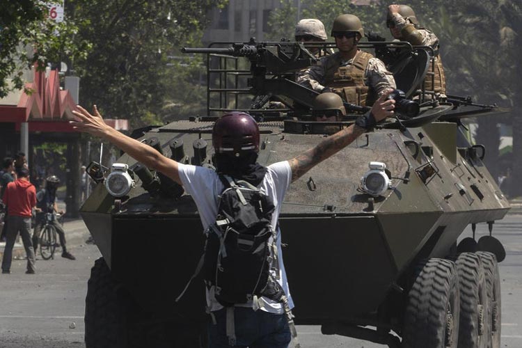 Χιλή δυνάμεις καταστολής βία