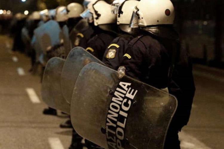 Νόμος και Τάξη, αστυνομία, νέα δημοκρατία