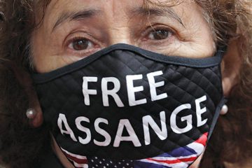 Τζούλιαν Ασάνζ free Assange πρεσβεία