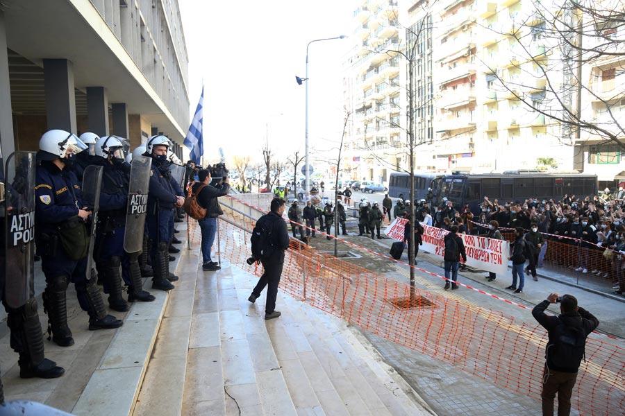 δικαστήρια αστυνομία φοιτητές δυστοπία Θεσσαλονίκη