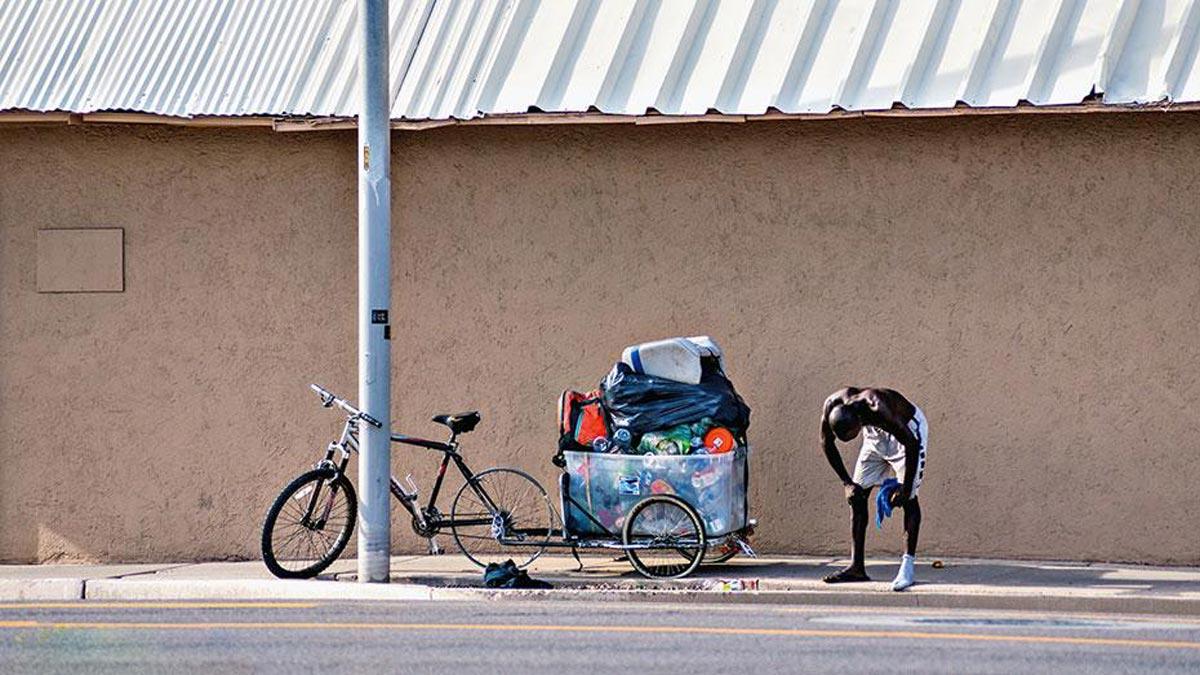 ίσκιο σκιά ΗΠΑ φτώχεια πόλεις καλοκαίρι