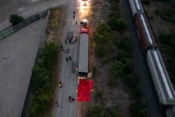φορτηγού ρυμουλκό μετανάστες νεκροί ηπα τέξας μεταναστευτική πολιτική Μπάιντεν Τραμπ