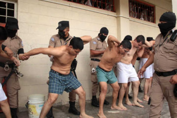 ελ σαλβαδόρ βασανιστήρια συλλήψεις συμμορίες κατάσταση εξαίρεσης Μπουκέλε
