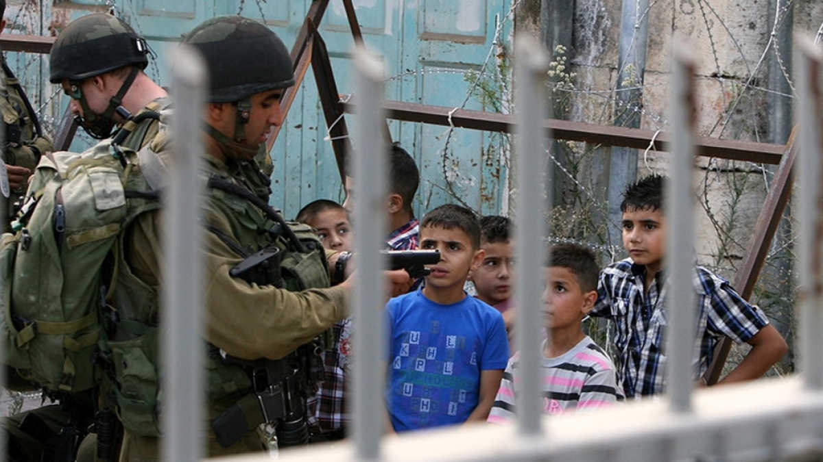 κακοποίηση παιδιών Παλαιστίνιων κράτηση φυλακές Ισραήλ έκθεση μαρτυρίες
