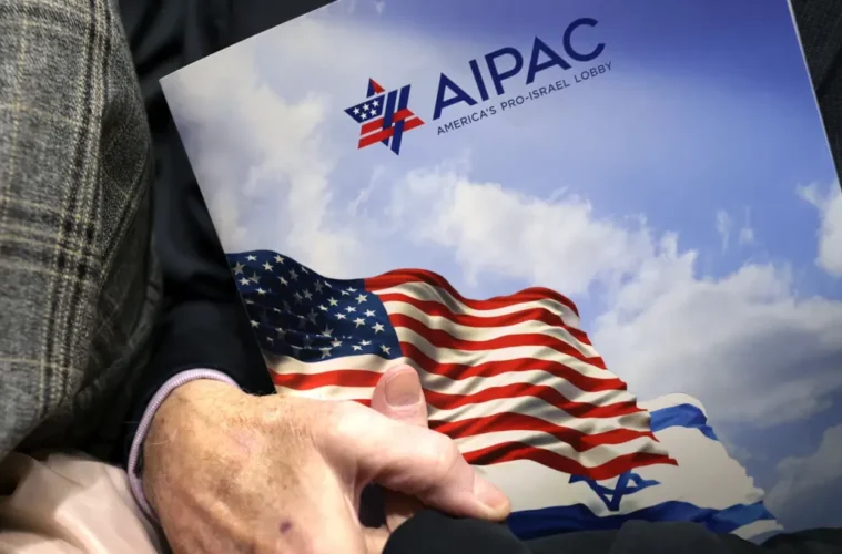 Συζητάμε για τις επτά δεκαετίες ύπαρξης του AIPAC, του ισχυρότερου ισραηλινού λόμπι στην Ουάσιγκτον, και θυμόμαστε ότι γεννήθηκε για να συγκαλύψει ένα έγκλημα.